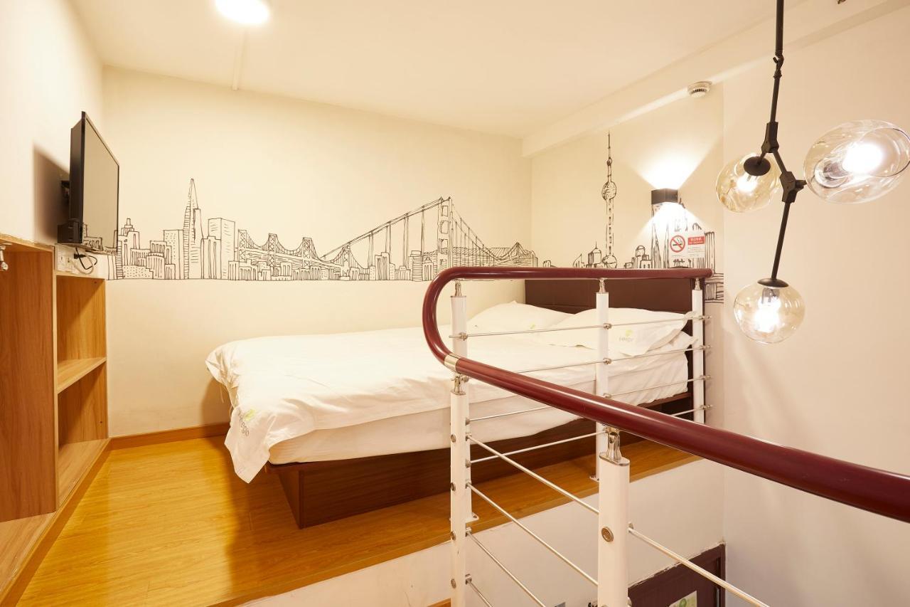 Meego Yes Hotel Шанхай Экстерьер фото